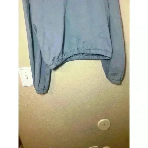 Abercrombie & Fitch cropped hoodie size medium - Picture 4 of 4